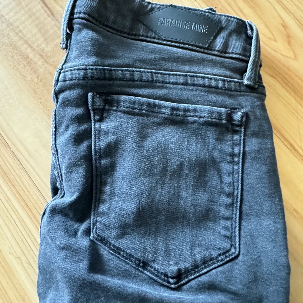 Jeans - Picture 3 of 3